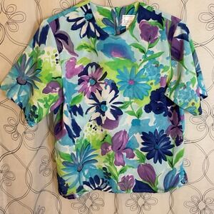 Women's Jordan Colorful Floral Top Short Sleeve Size Medium